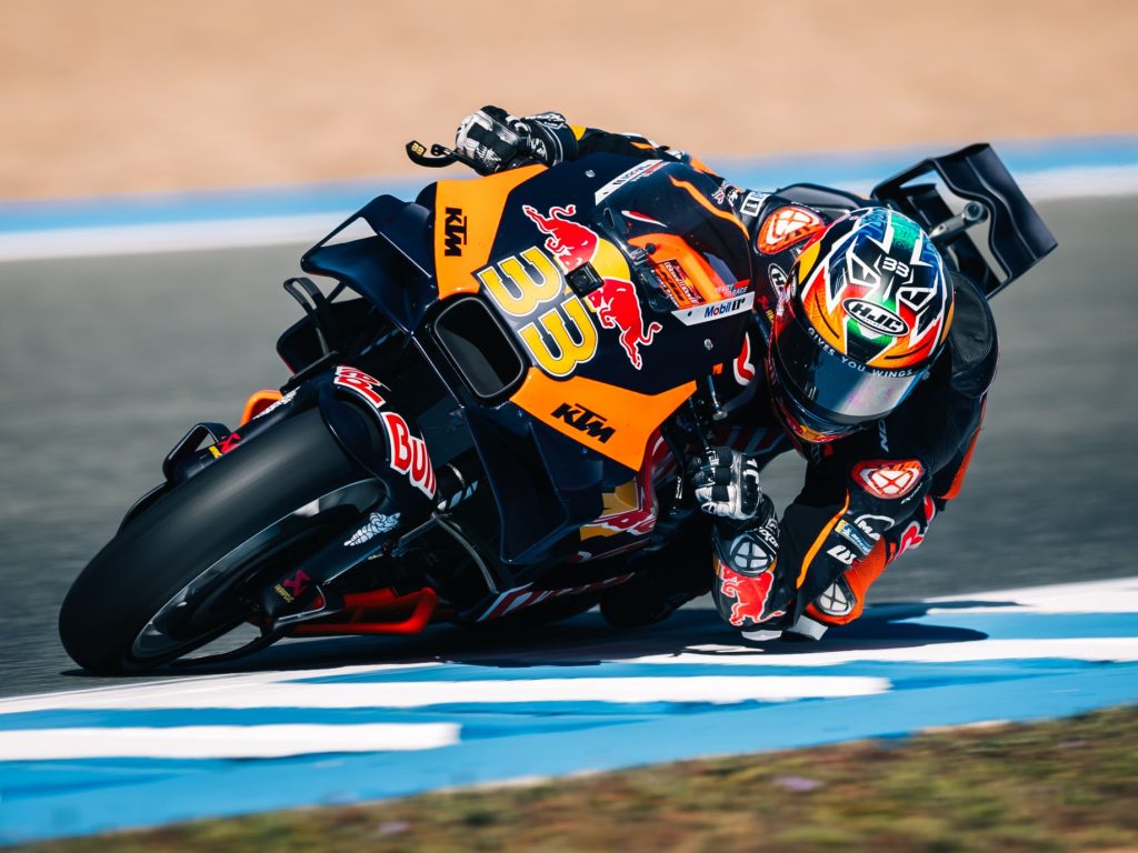 Brad-Binder_Red-Bull-KTM_MotoGP_RC16_Medium