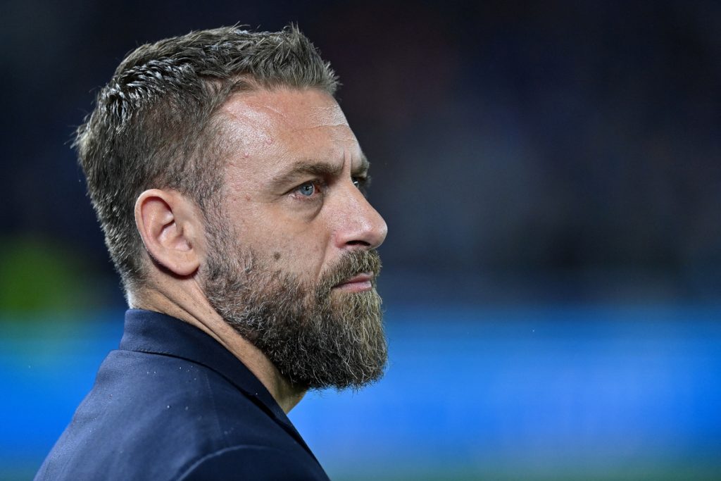 Daniele-De-Rossi-Roma-glance