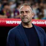 Ханси Флик добива нов договор во Барселона