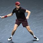 Синер и Медведев се чекираа во четвртфиналето во Париз