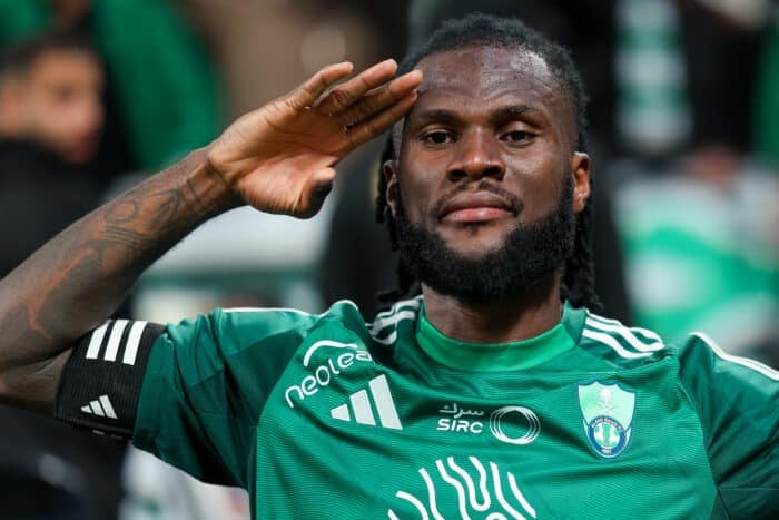 Franck Kessie saluting for Al Ahli