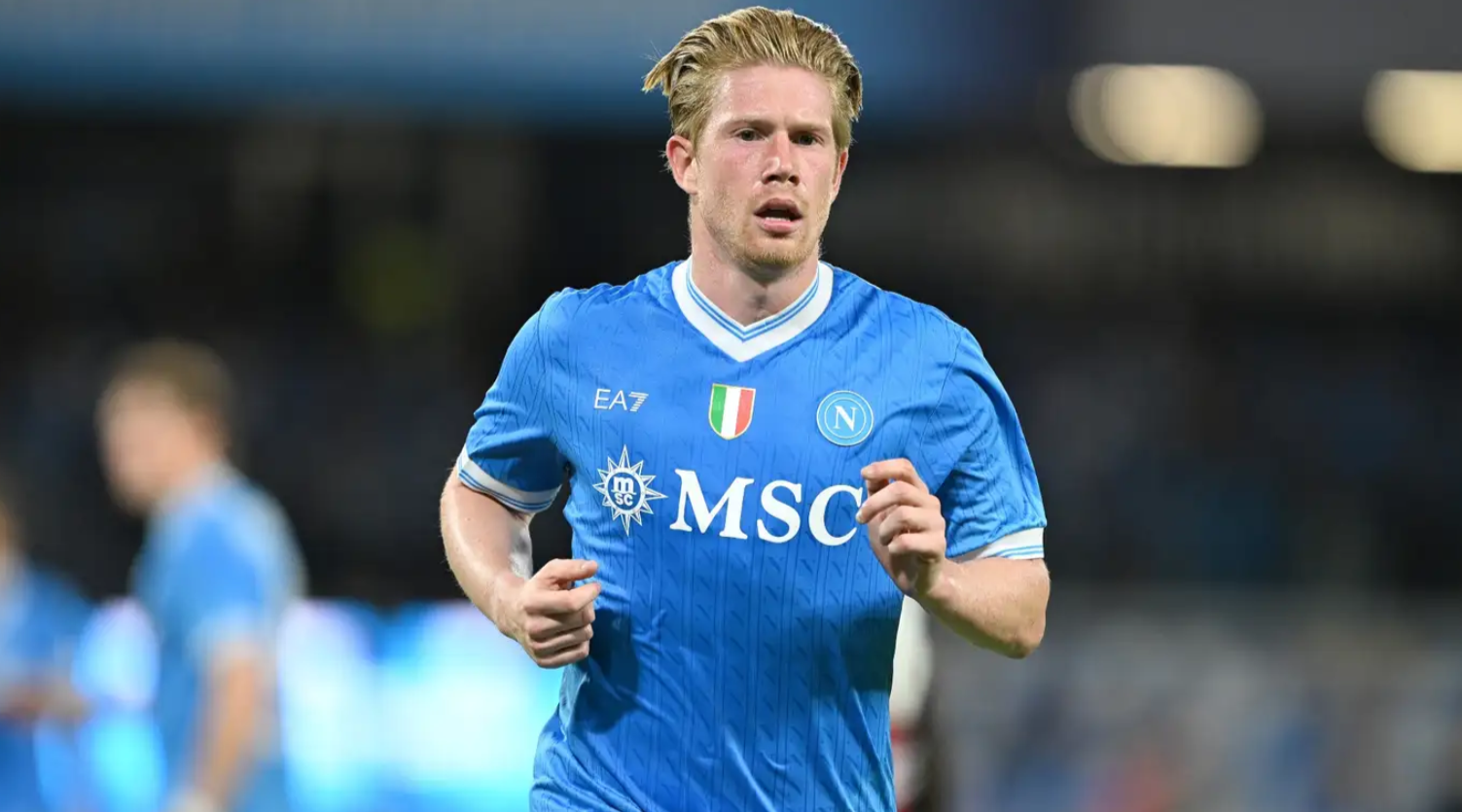 Де Брујне успешно опериран, го чека долга пауза