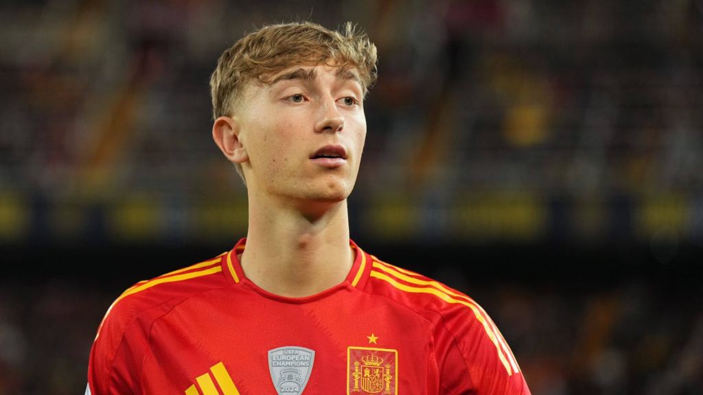 Frontview of Dean Huijsen playing for Spain