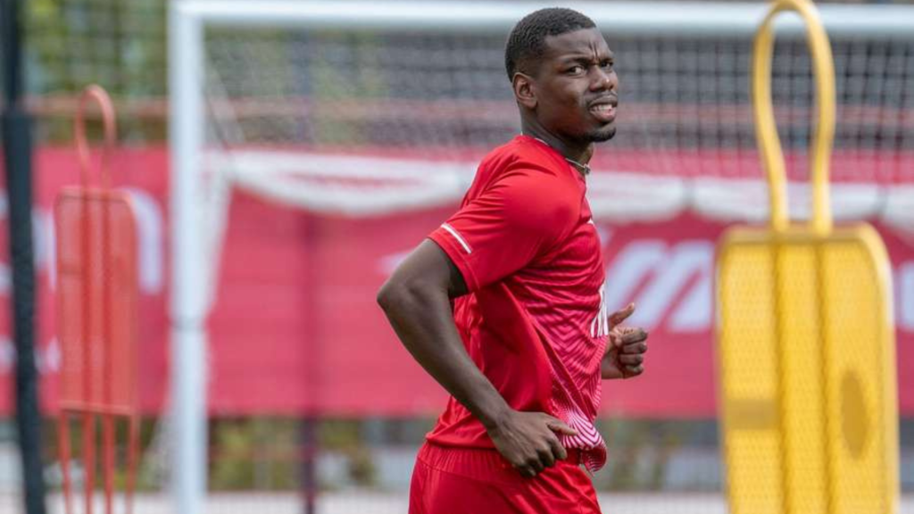 Sideview of Paul Pogba training for Monaco
