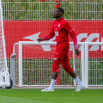 Погба повторно надвор од терен со нова повреда