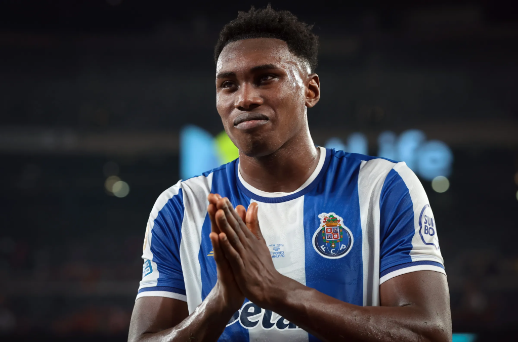 Frontview of Samuel Aghehowa in a Porto shirt