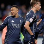 Мбапе го напаѓа рекордот на Роналдо