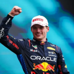 Верстапен потпиша договор за Мерцедес