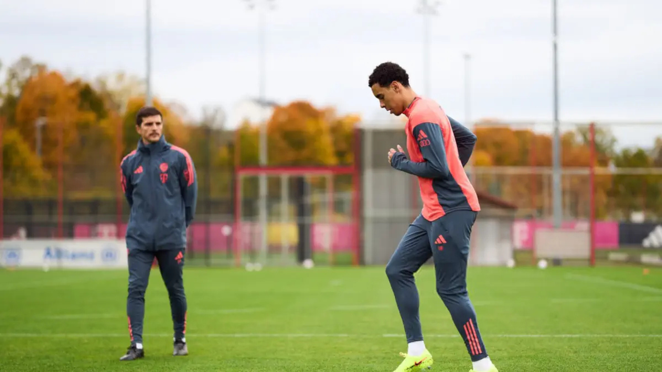 Sideview of Jamal Musiala training for Bayern Munich