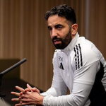 Аморим ја отвора вратата за трансфери, но ги исклучува краткорочните решенија