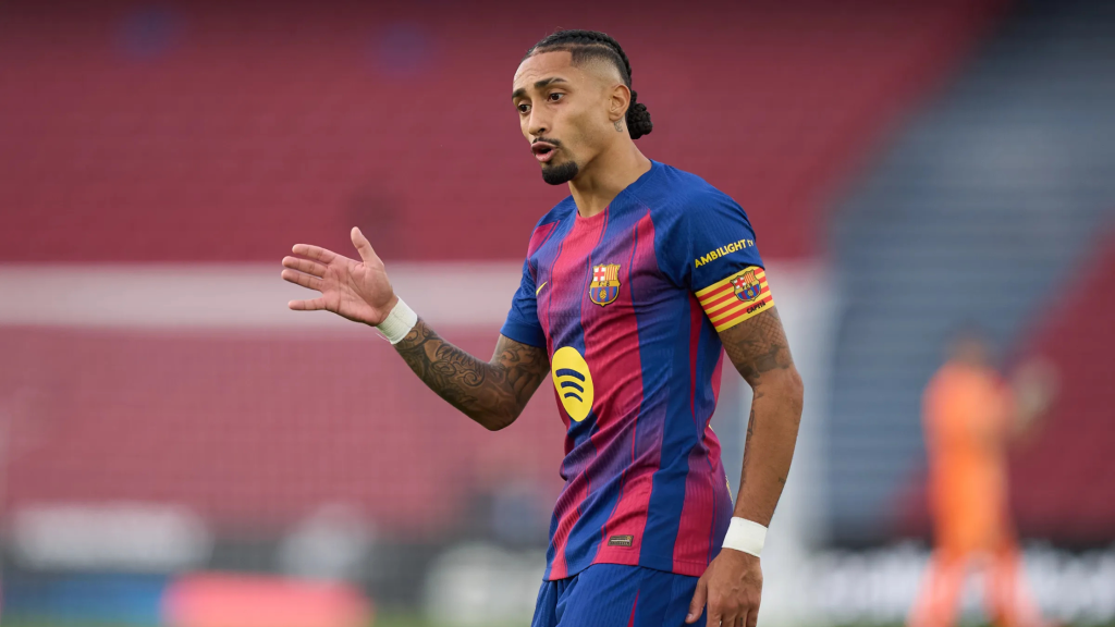 Sideview of Raphinha