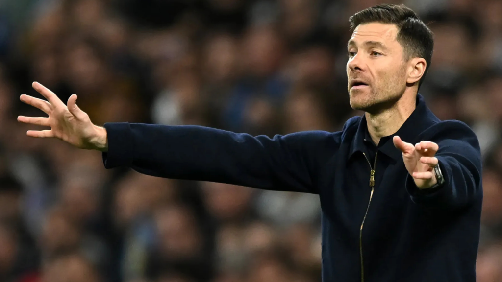 Xabi Alonso complaining as Real Madrid coach