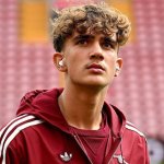 Младата ѕвезда на Арсенал, Макс Доуман, паузира два месеци поради повреда на глуждот