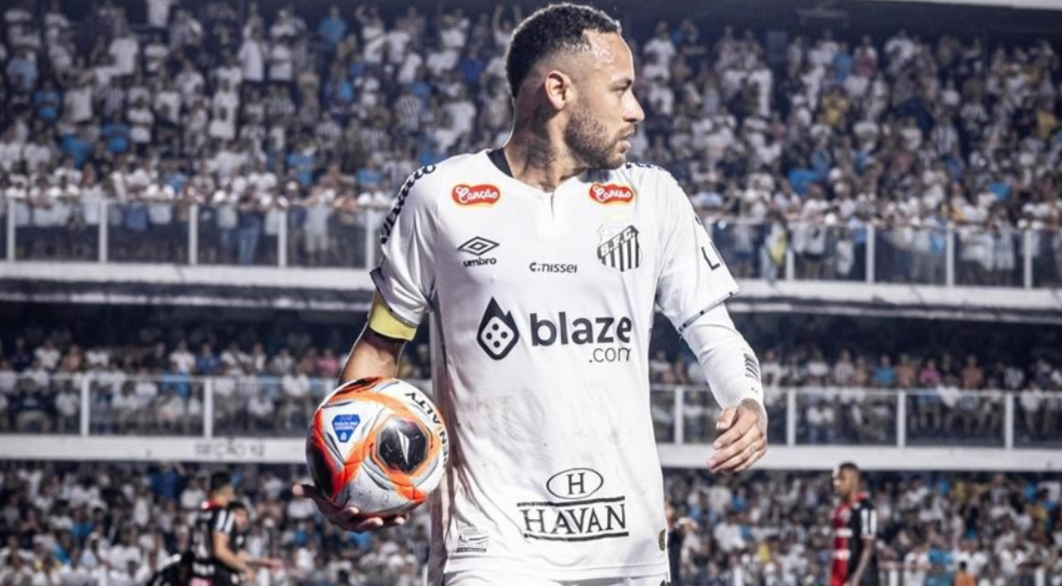 Нејмар одлучи да го продолжи договорот со Сантос