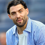 Ковачиќ го напушта Сити, но останува во Англија