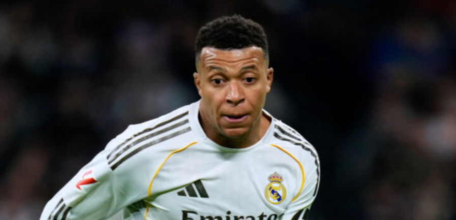 Азар: Сигурен сум дека Мбапе ќе ја освои „Златната топка“