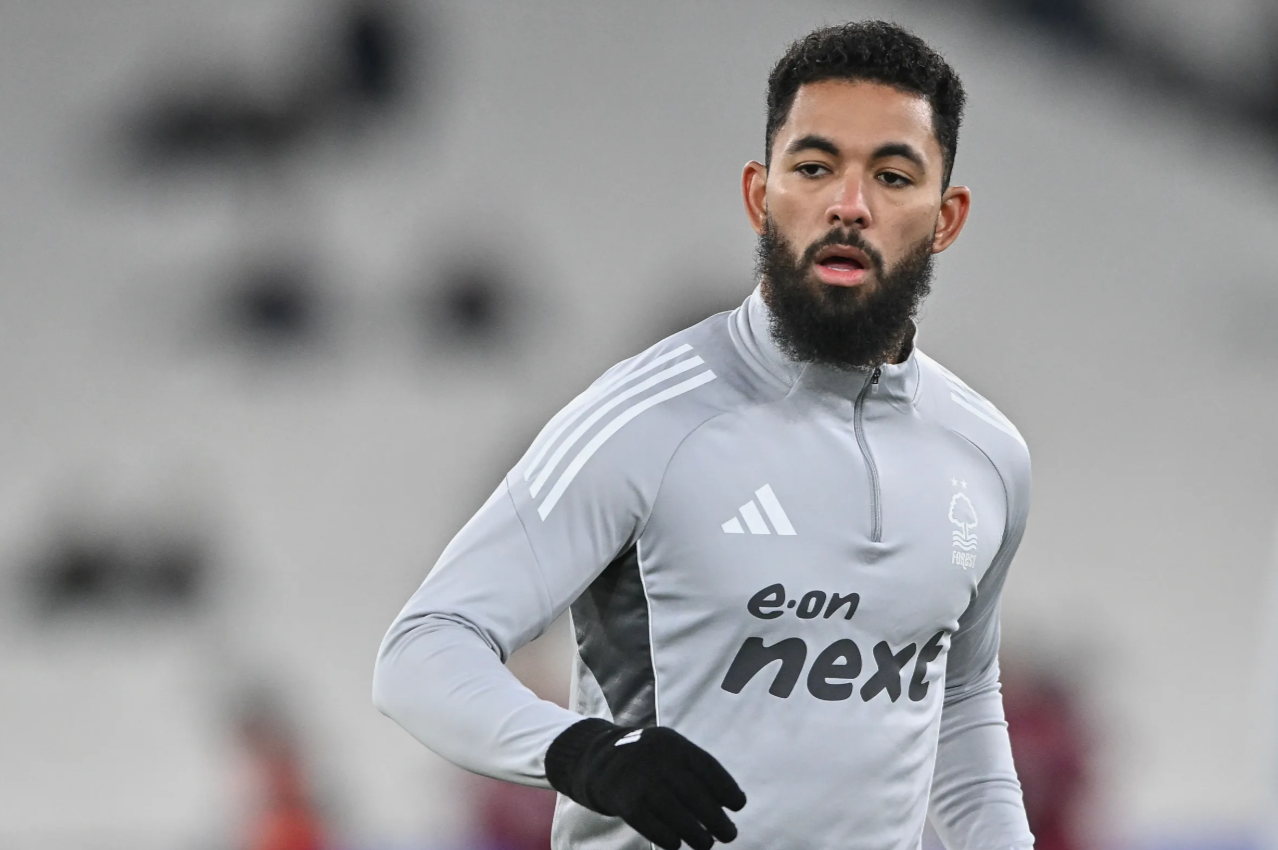 Даглас Луиз се враќа во Астон Вила