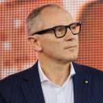 Стефано Доменикали ќе го носи олимпискиот оган во Милано/Кортина