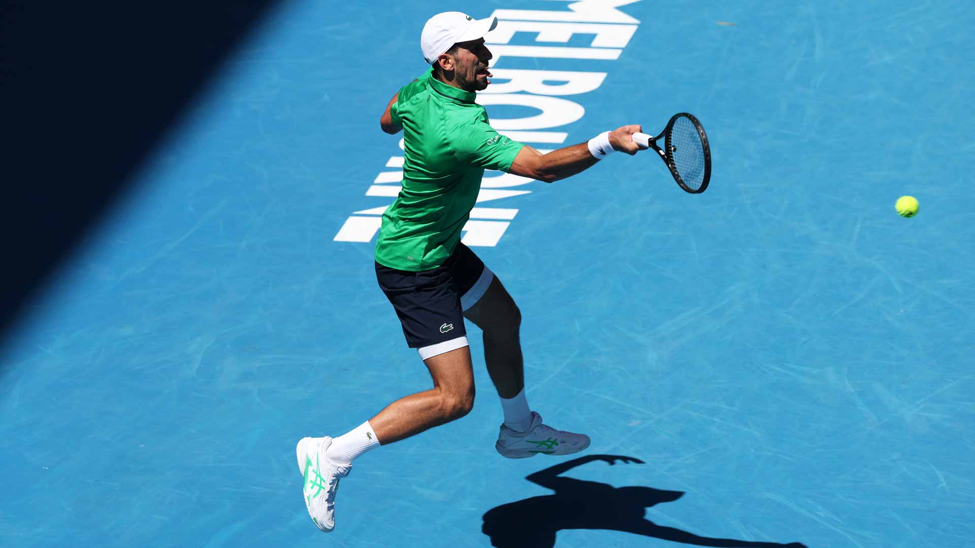 Ѓоковиќ на чекор до историски рекорд