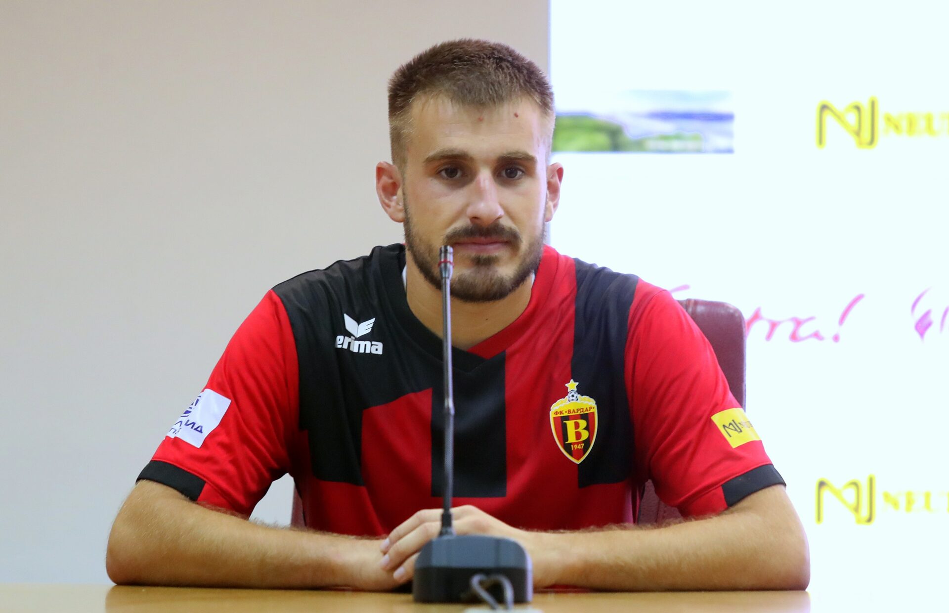 Вардар ги продолжи договорите со Матиќ и Јанкулов