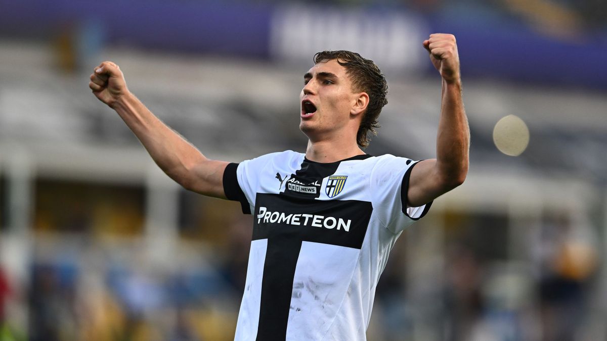 Јуве и Парма преговараат за Пелегрино