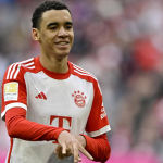 Мусијала конечно се враќа: Компани потврди дека „магионичарот“ е подготвен за Лајпциг