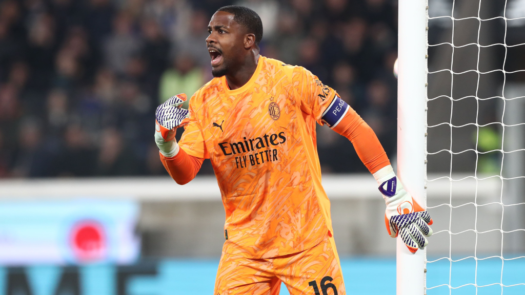 Голманот на Милан, Мајк Мањан