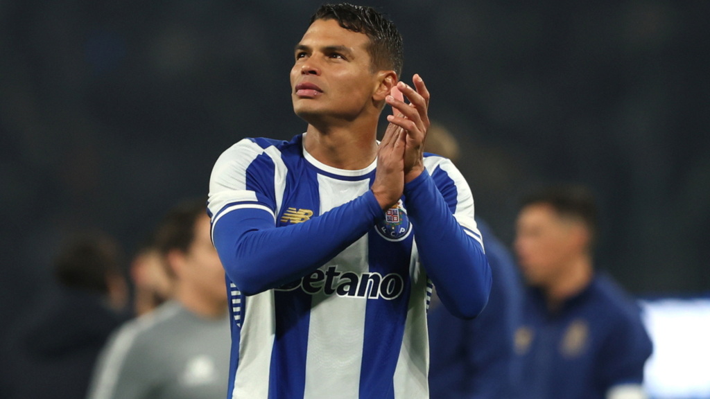 Играчот на Порто, Тиаго Силва, Шлука