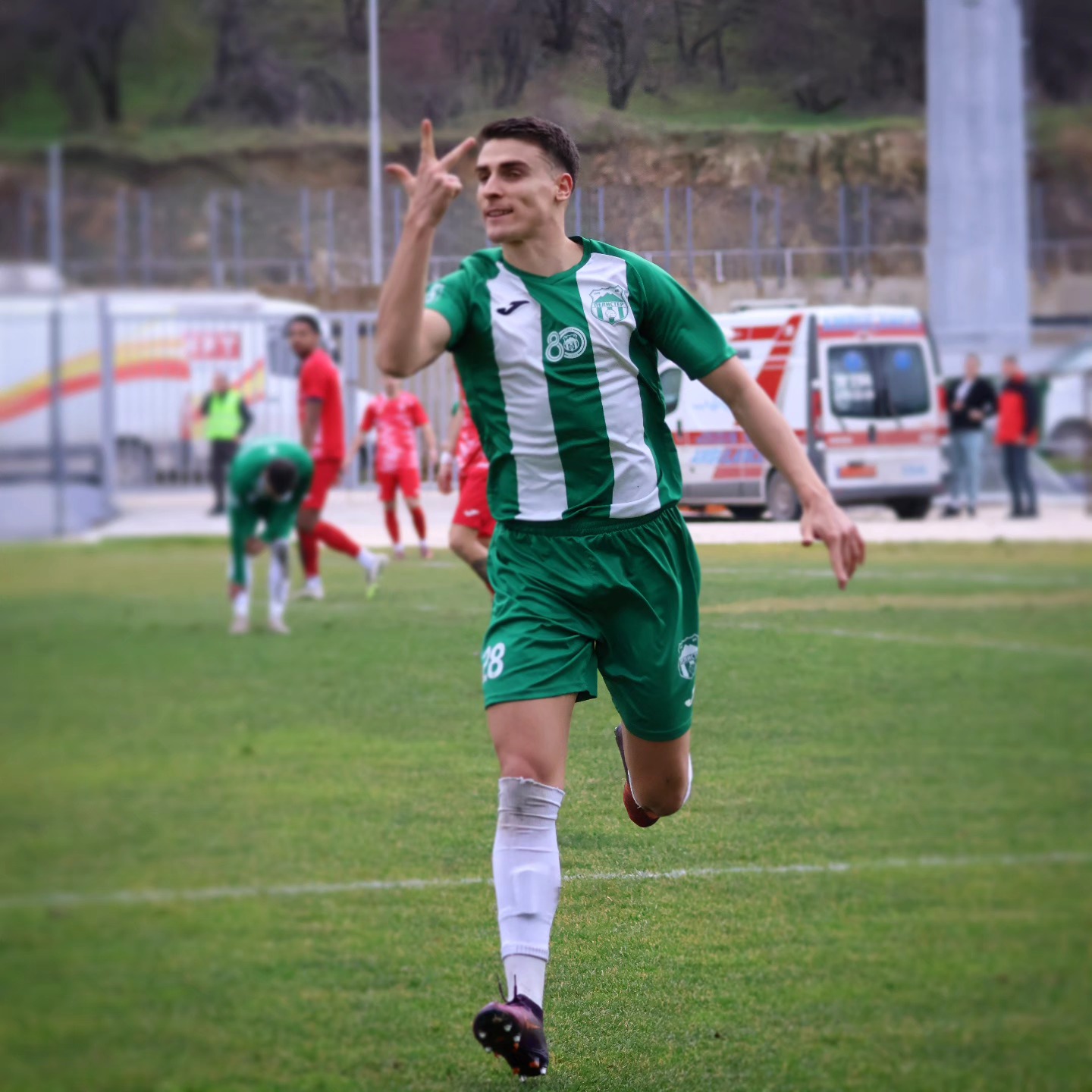 Хет-трик на Булатовиќ, Пелистер го надигра Работнички