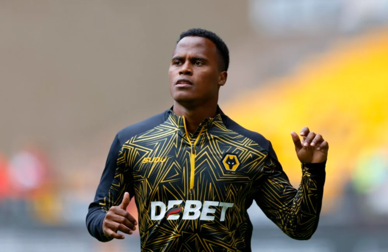 Палмеирас пред потпис со Џон Аријас