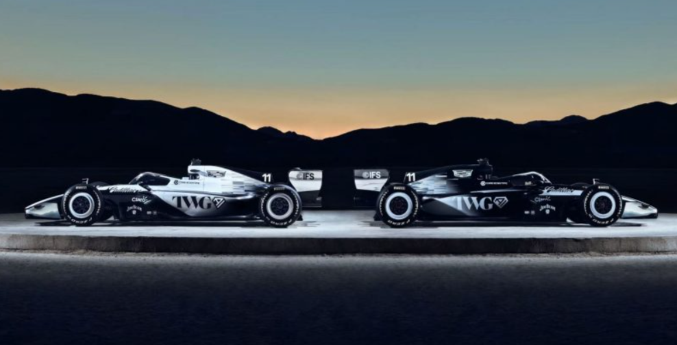 Кадилак го претстави својот прв болид во Формула 1 за време на Супербоулот