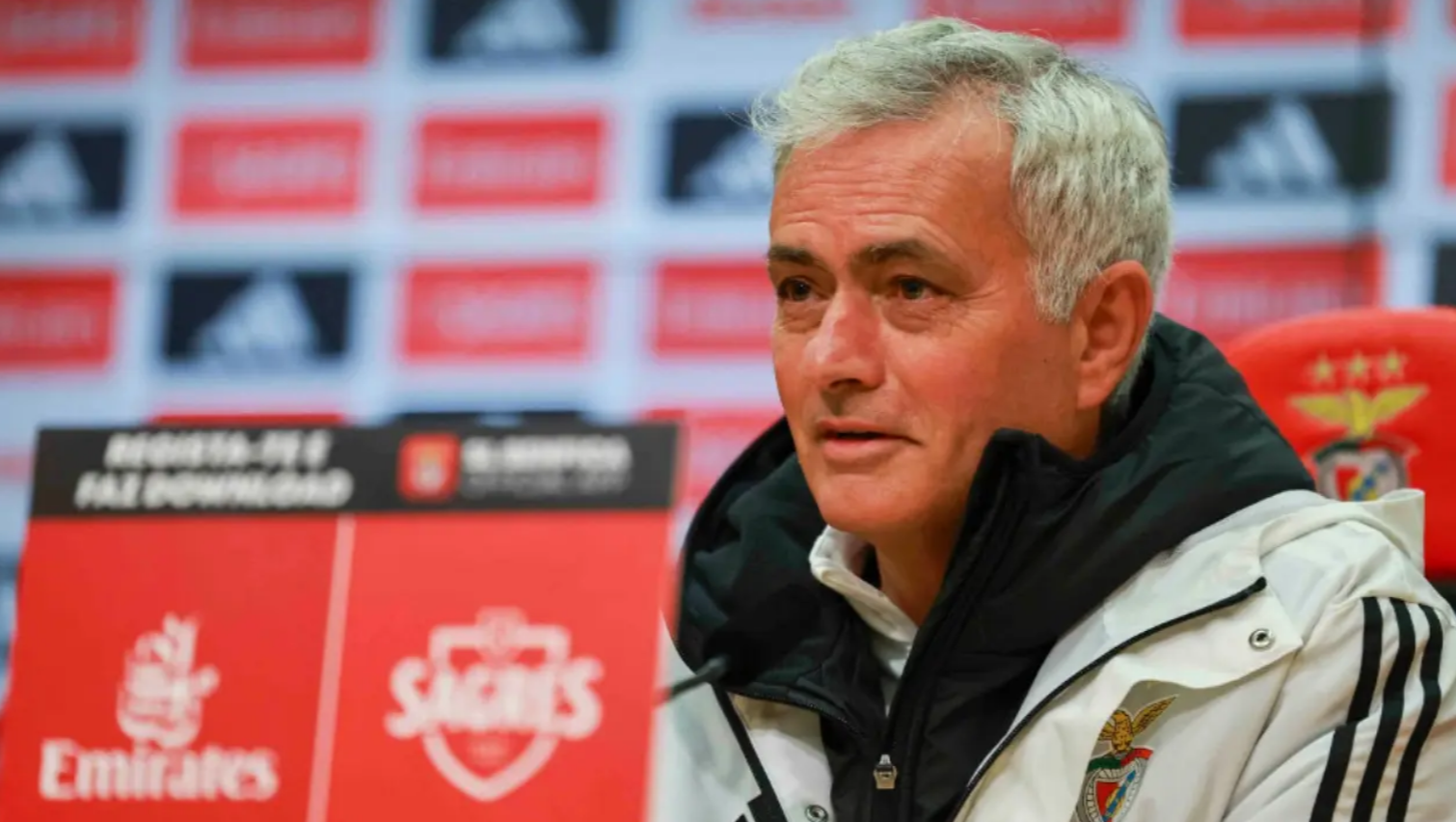 Мурињо ја презема Португалија по Мундијалот