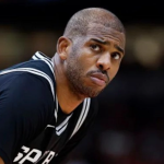 По две децении Крис Пол замина во пензија