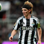 Премиерлигашите со понуда за Ентони Гордон