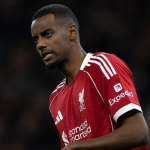 Слот најави враќање на Исак на терените