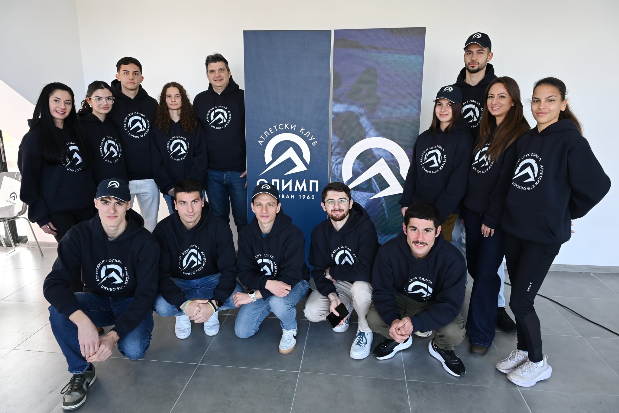 АК Олимп потпиша со петнаесет атлетски репрезентативци на Македонија