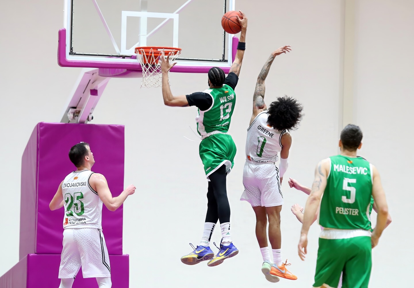 Вилсон: Почит за Феникс, но Пелистер оди по нова победа