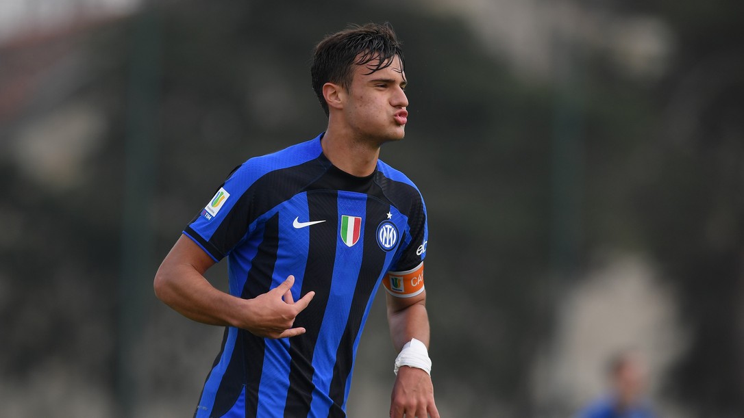 Синот на Дејан Станковиќ се враќа во Интер