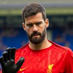 Ливерпул го убеди Алисон да остане на „Енфилд роуд“