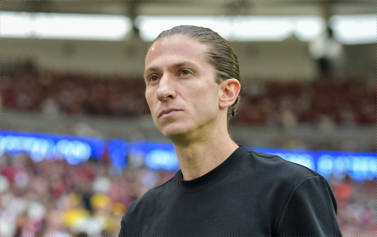 Фелипе Луиз доби отказ затоа што преговарал со Челзи