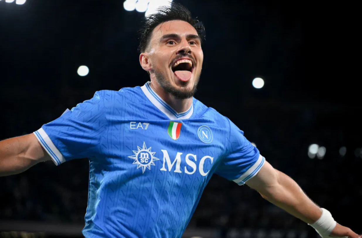 Јунајтед ќе тргне по потписот на Елмас