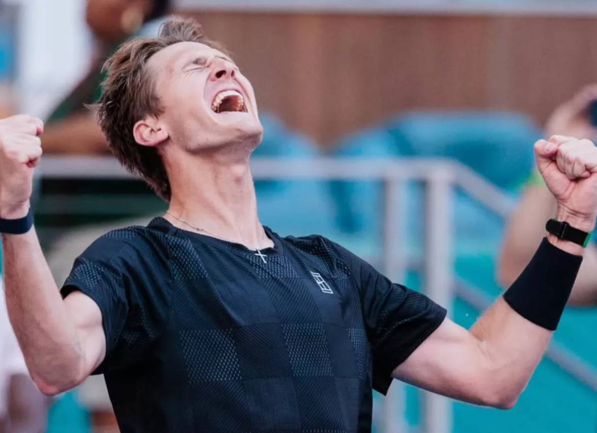 Сензација во Мајами, Корда го исфрли Алкараз