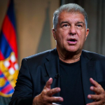 Лапорта: Со истите играчи Чави губеше, а Флик победува