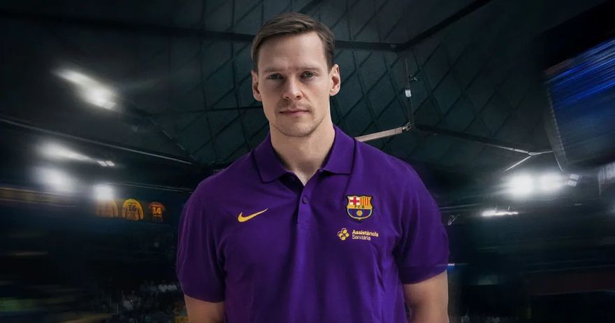 Исланѓанецот Смарасон потпиша за Барса