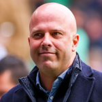 Арне Слот во одбрана на клупската каса: „Овие 450 милиони се инвестиција, а не само трошок“