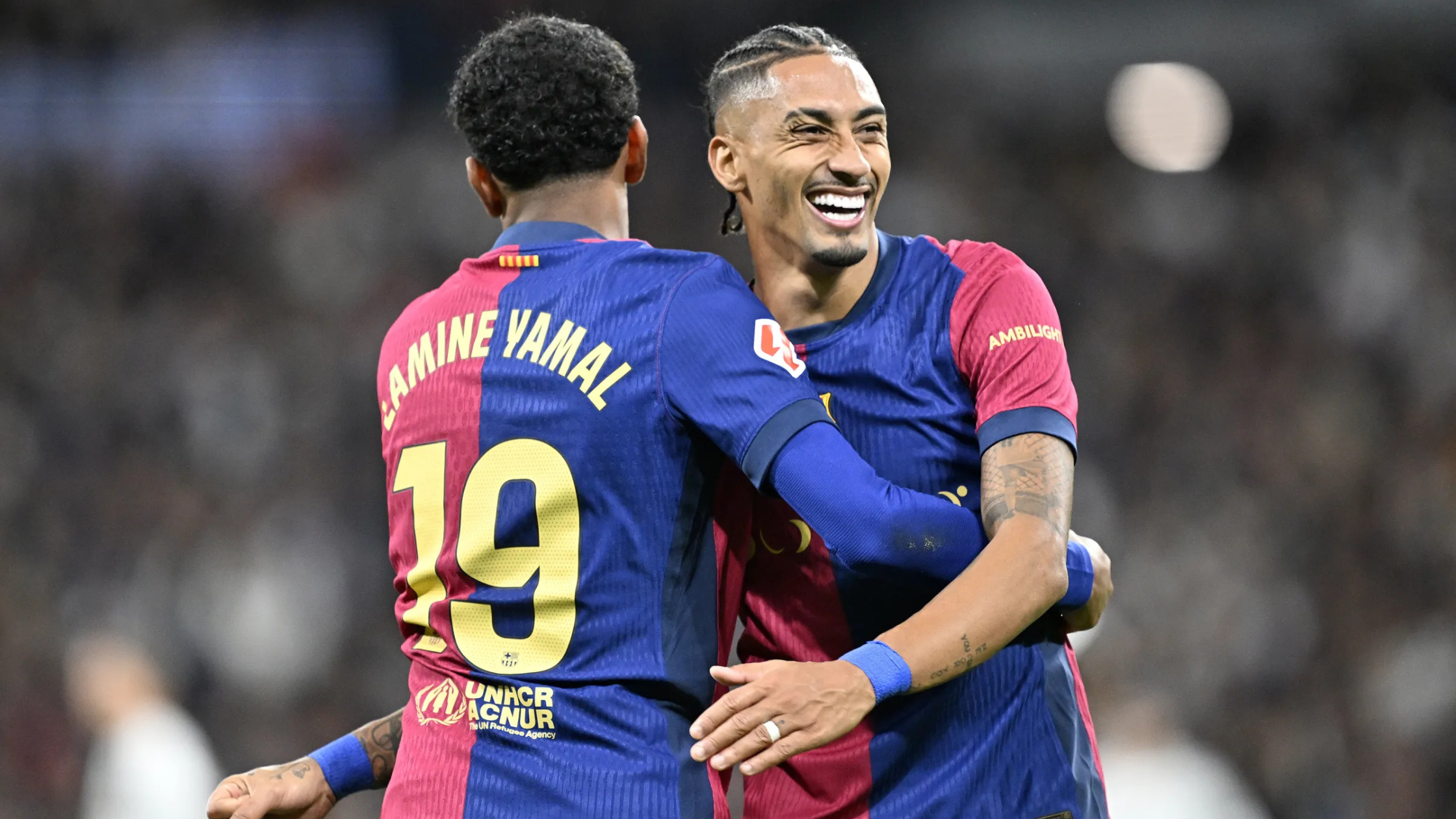 Играчите на Барселона, Ламин Јамал и Рафиња, во радост