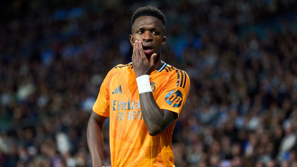 Играчот на Реал Мадрид, Винисиус Жуниор, во жолт дрес