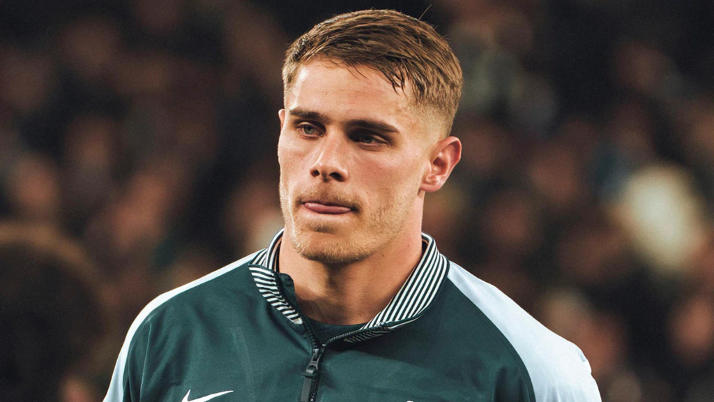 Играчот на Тотенхем, Мики Ван де Вен