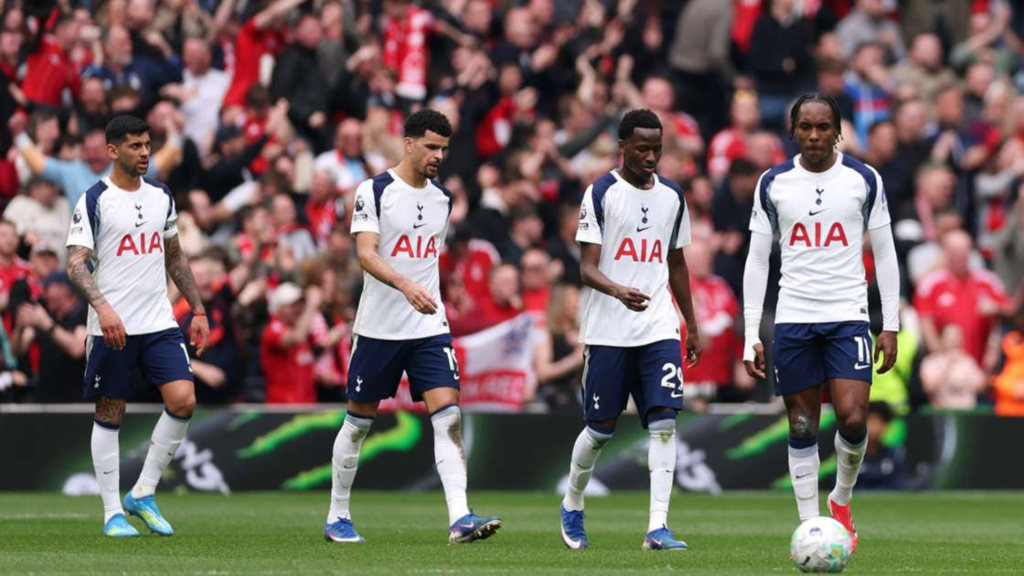 Играчите на Тотенхем поразени против Нотингем Форест