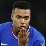 Крај на шпекулациите: Мбапе потврди дека е 100% подготвен и за Реал и за Франција